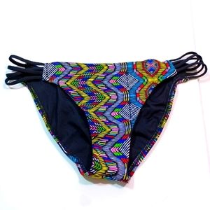 L*Space, Cut Out High Bikini Bottom, Multi colors, Size: Large